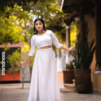 Krishna Shilpa white lehenga skirt