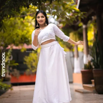 Krishna Shilpa white lehenga skirt