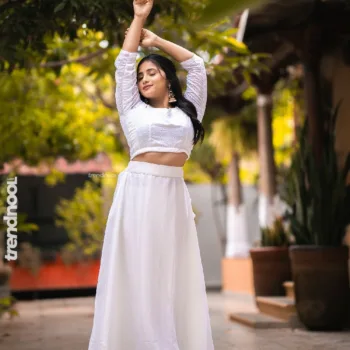 Krishna Shilpa white lehenga skirt