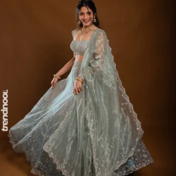 Losliya Mariyanesan Silver Embroidered Lehenga