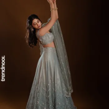 Losliya Mariyanesan Silver Embroidered Lehenga