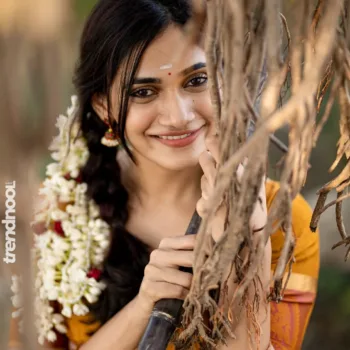 Losliya Mariyanesan mustard skirt blouse