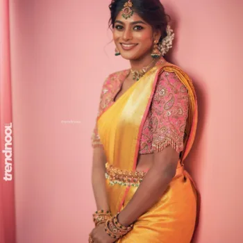 Vinusha Devi yellow silk saree