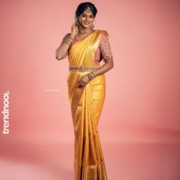 Vinusha Devi yellow silk saree