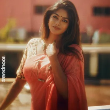 Vinusha Devi coral pink saree