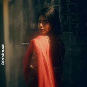 Vinusha Devi coral pink saree