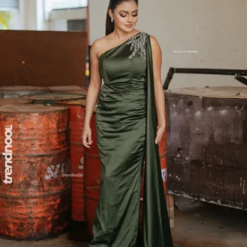 Dinakshie Priyasad green one-shoulder gown