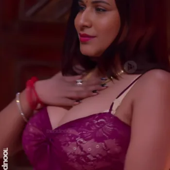 Muskaan Agarwal Dulhe Raja Photos