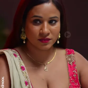 Muskaan Agarwal Dulhe Raja Photos