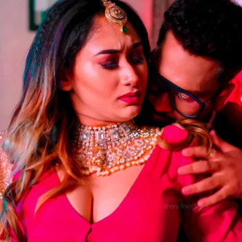 Priyanka Barnitta pink lehenga in Ye Dil Tere Hath Pe