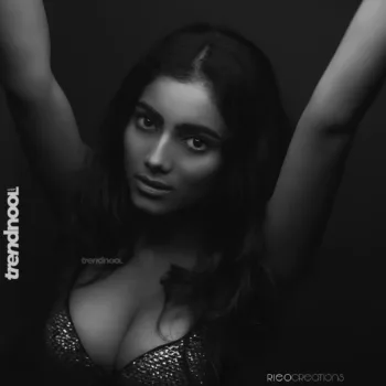 Veronica Sets Instagram Ablaze