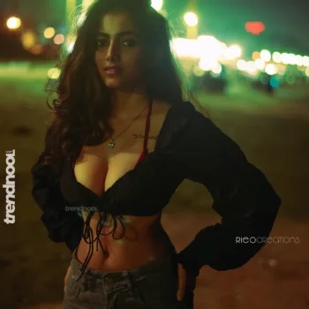 Veronica Sets Instagram Ablaze