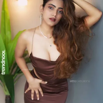 Veronica Sets Instagram Ablaze