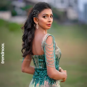 Jeramine Alexander green sequin slit evening gown